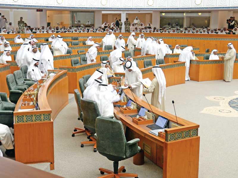 حضور مكتمل في جلسة التصويت على طرح الثقة بالوزير الجبري (تصوير عبدالله الخلف)