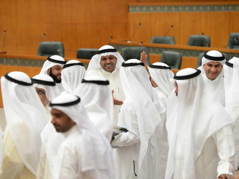 الجبري عقب تجديد الثقة به في مجلس الأمة أمس (تصوير عبدالله الخلف)