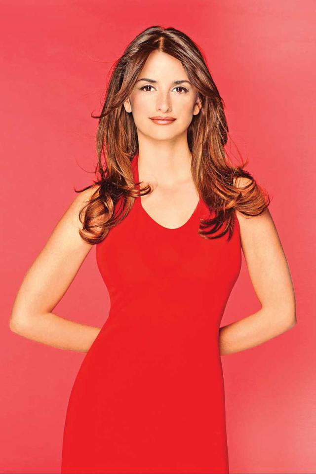  الممثلة الاسبانية بينيلوبي كروز