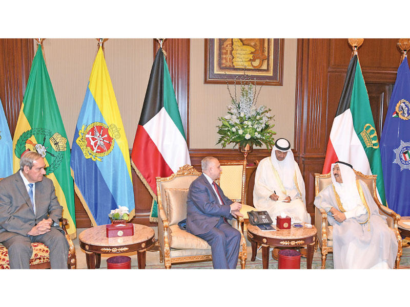 الأمير مستقبلاً محمد الحكيم أمس