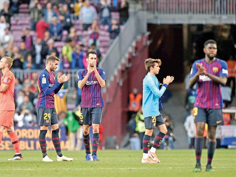 لاعبو برشلونة بعد انتهاء المباراة أمام خيتافي