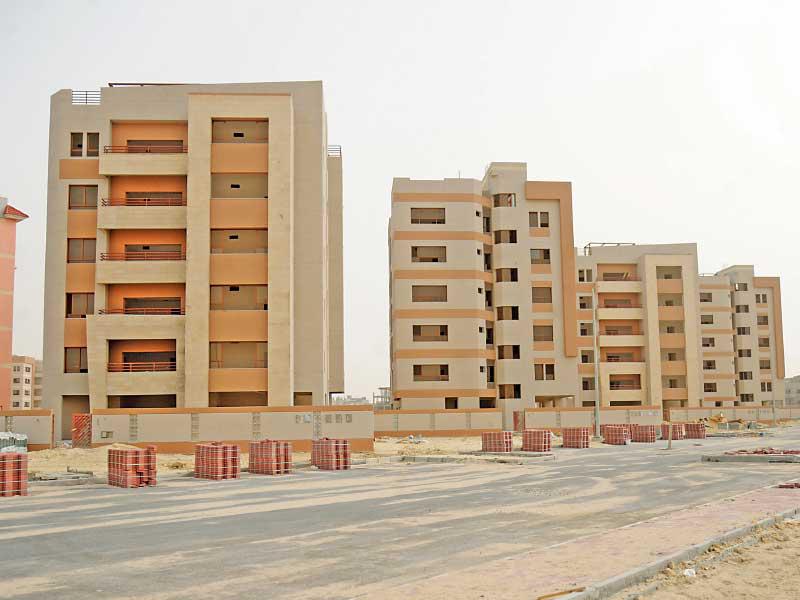 صورة أرشيفية لشقق مدينة جابر الأحمد السكنية القائمة