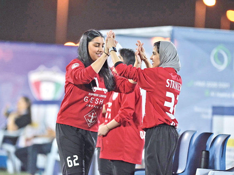 فرحة فريق سترايكر بالفوز