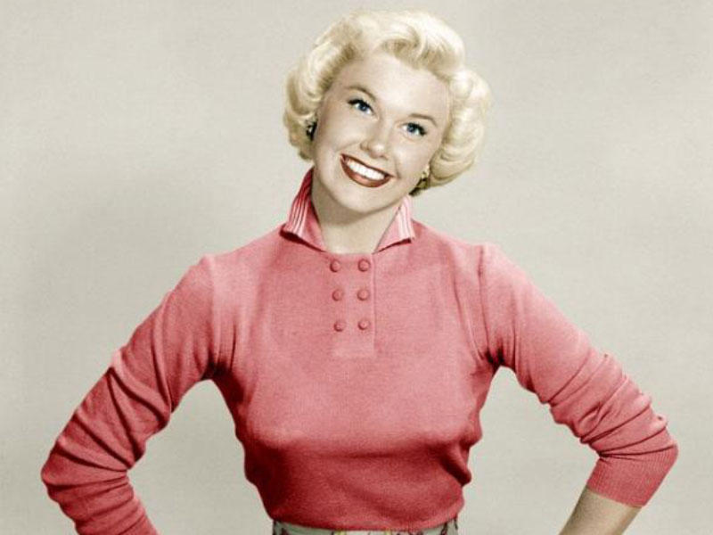  الممثلة والمغنية الأميركية دوريس داي 