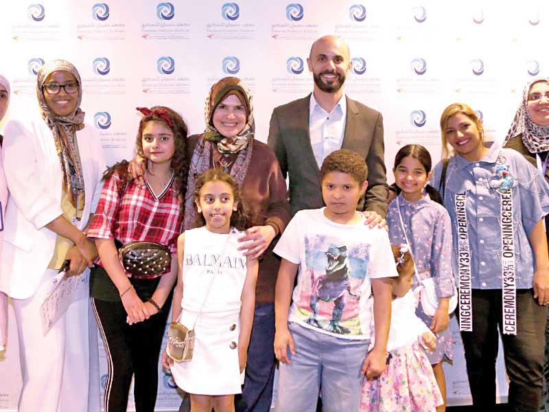 جانب من المشاركين في الجلسة الحوارية