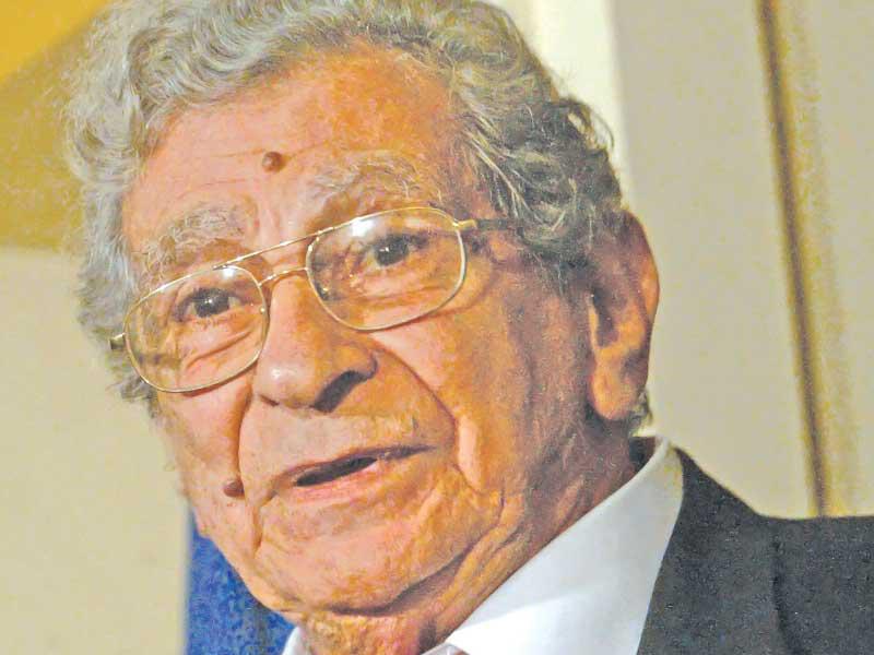 المخرج المصري يوسف شاهين