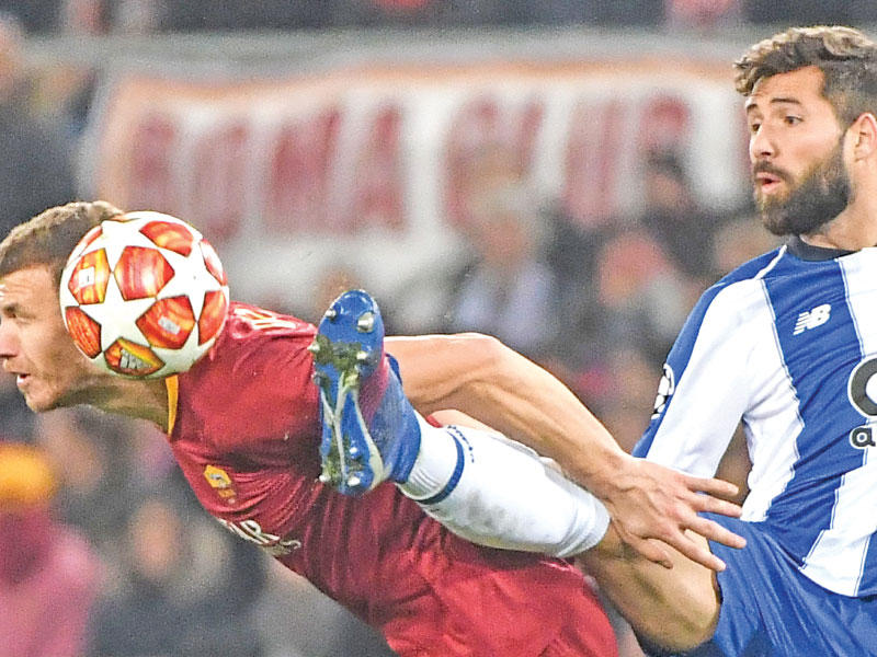 مدافع فريق بورتو، البرازيلي فيليبي