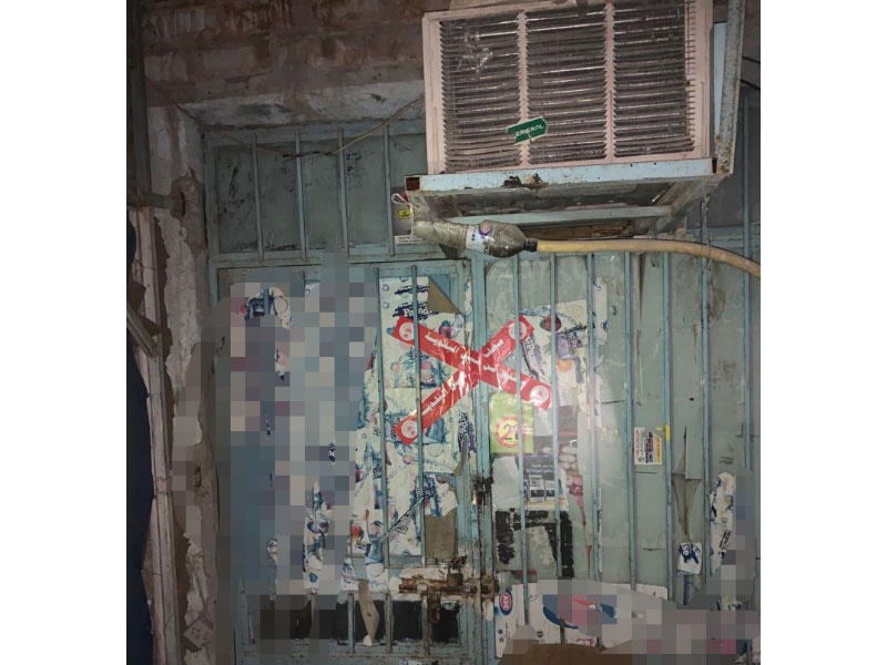 إغلاق أحد المحال المخالفة