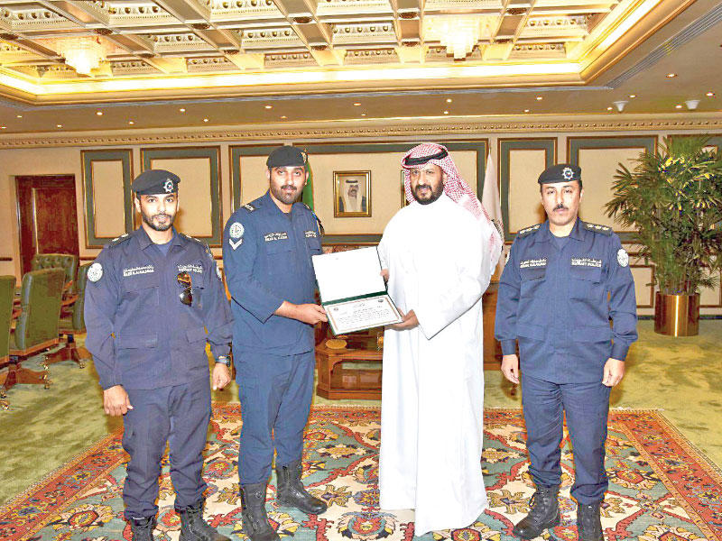 الخالد مكرماً الرقيب الزعبي