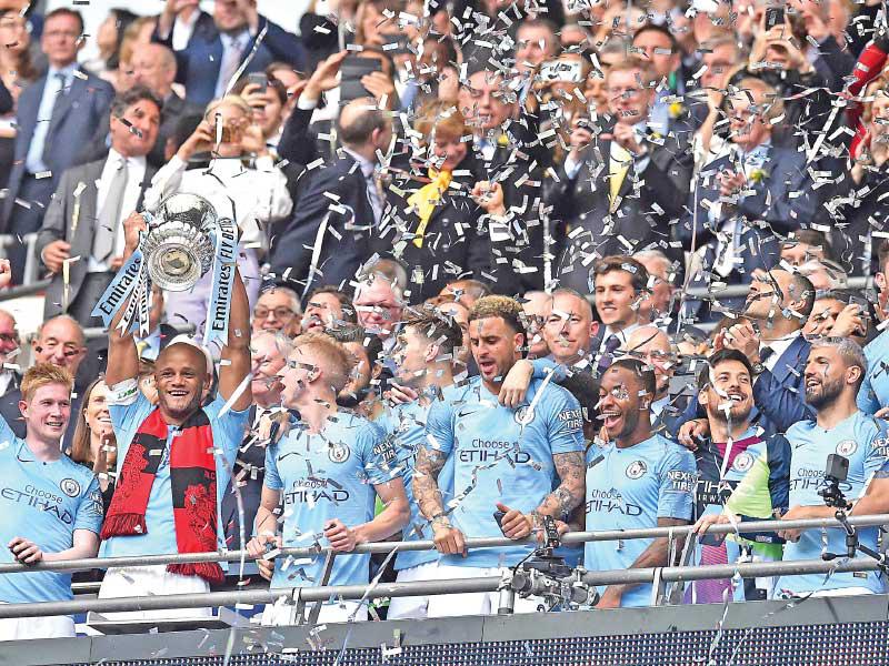 جانب من مراسم تتويج مانشستر سيتي