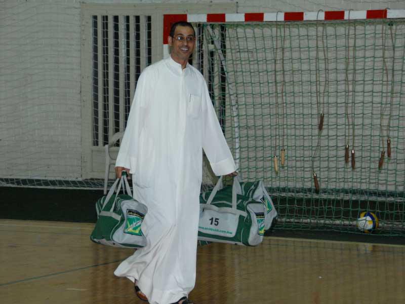 رئيس جهاز لعبة الكرة الطائرة بالنادي العربي أنور أسد