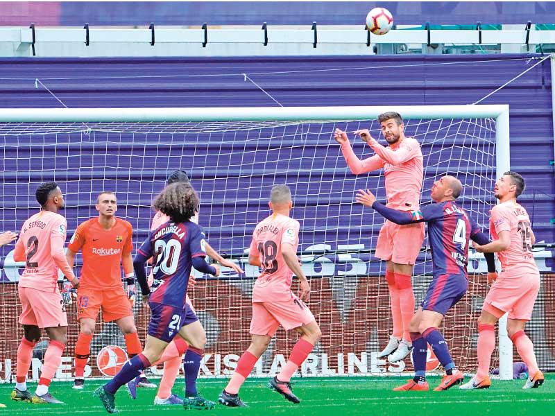 جانب من مباراة برشلونة وإيبار