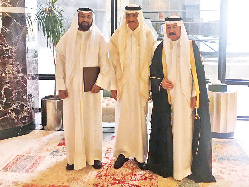 لقطة جماعية عقب توقيع المذكرة