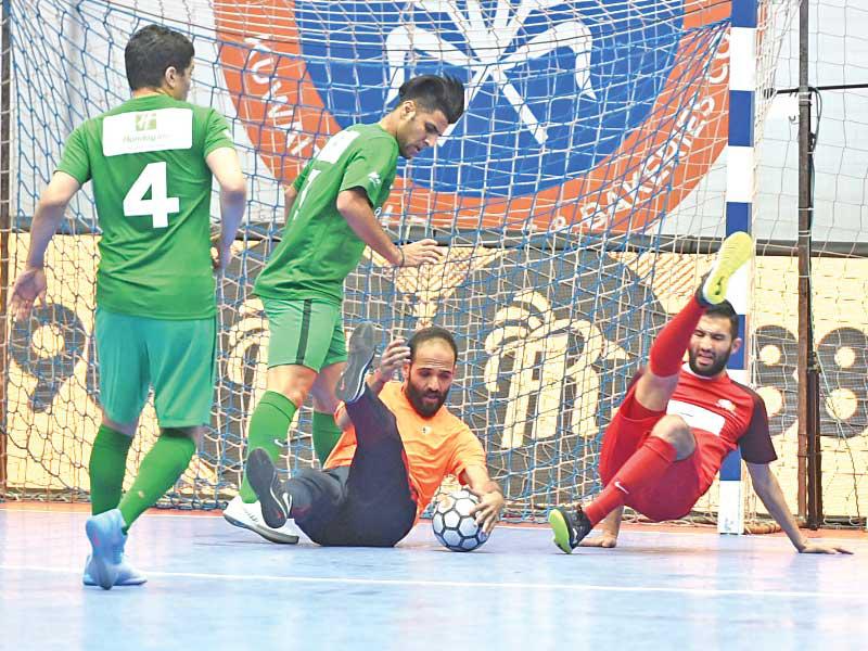 من منافسات اليوم السادس عشر للدورة