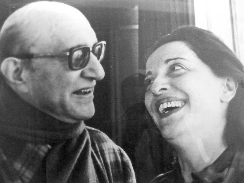 الفنان محمد عبدالوهاب وزوجته نهلة القدسي