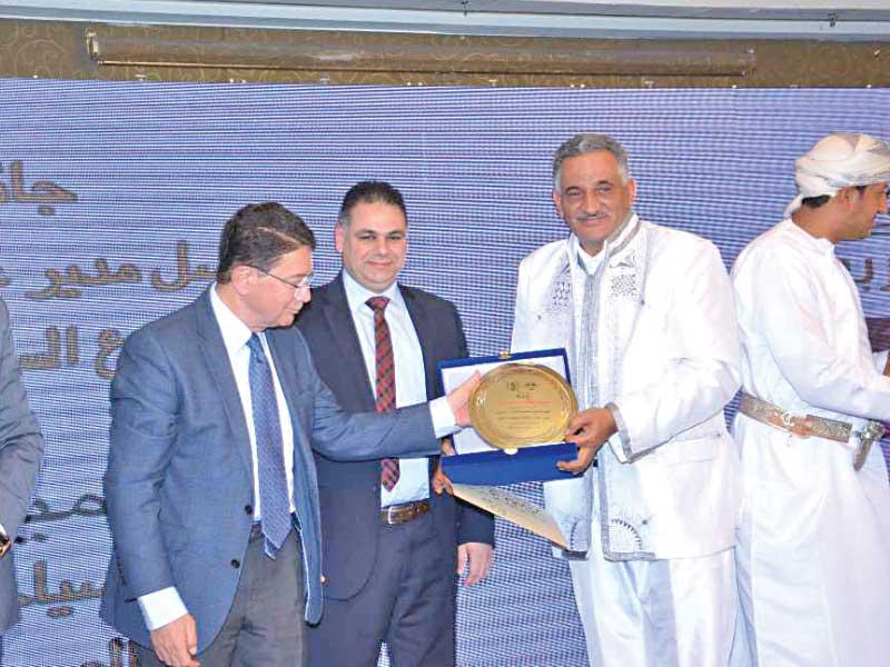  الخبير السياحي، في وزارة السياحة التونسية شكري شراد مكرماً في أوسكار السياحة العربية