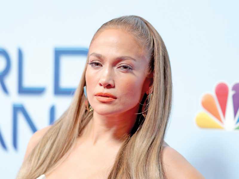  المغنية ​جنيفر لوبيز