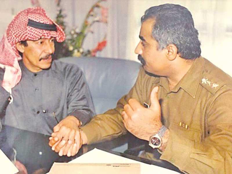 الملحين راشد الخضر مع عبدالكريم عبدالقادر 