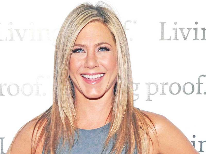 النجمة العالمية جنيفر أنيستون 