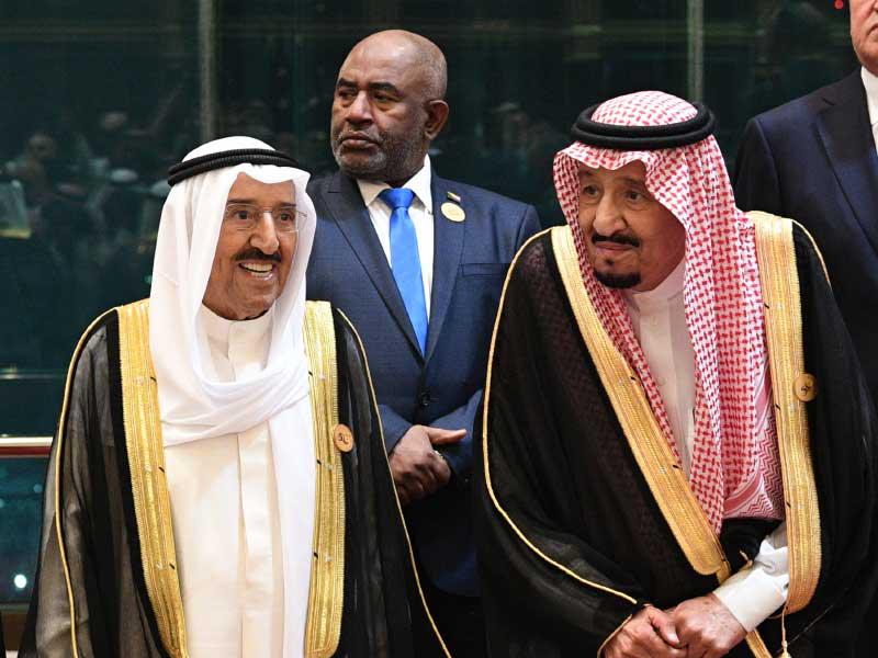 الأمير وخادم الحرمين في القمة الإسلامية بمكة المكرمة