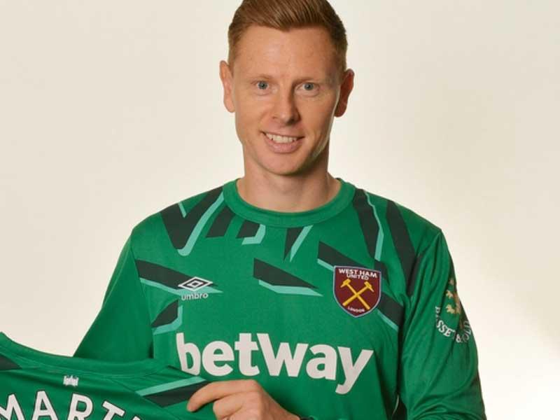 حارس المرمى ديفيد مارتين