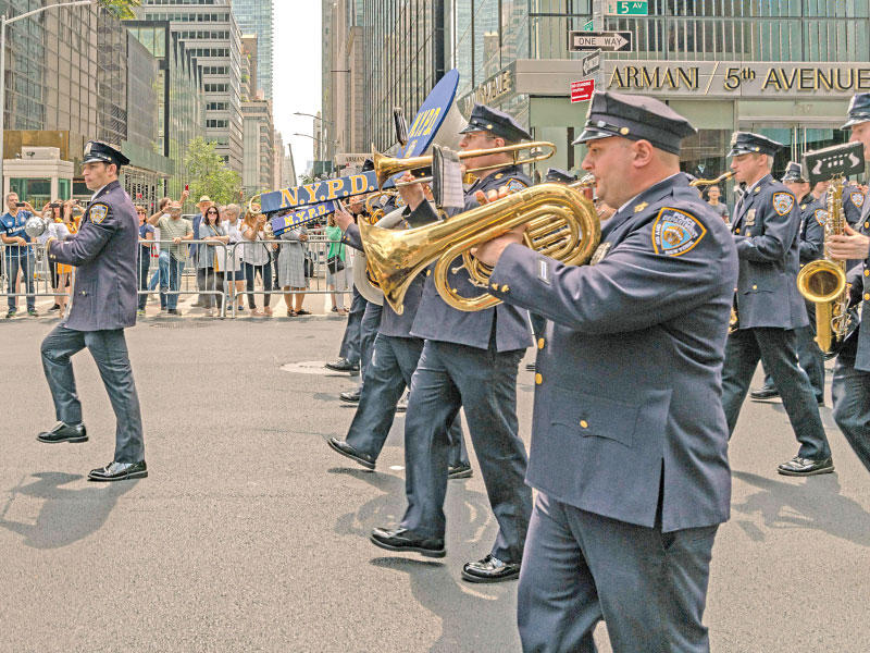 شرطة نيويورك خلال «استعراض إسرائيل» الذي يقام سنوياً (رويترز)