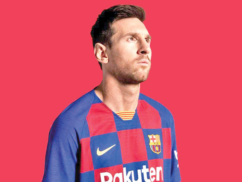 ميسي بالقميص الجديد