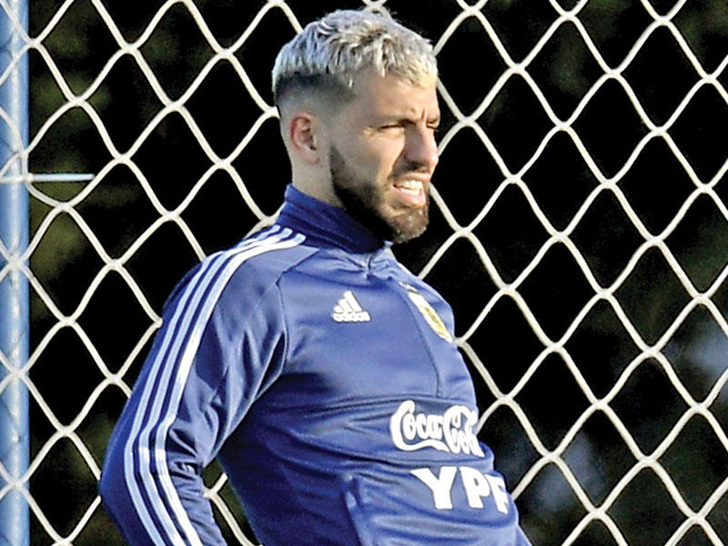 مهاجم منتخب الأرجنتين لكرة القدم سرخيو أغويرو