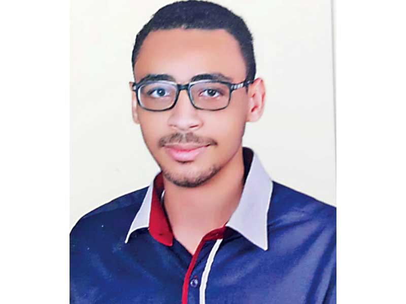 الطالب محمد محمود السيد عباس بثانوية المباركية بالفروانية (القسم العلمي)