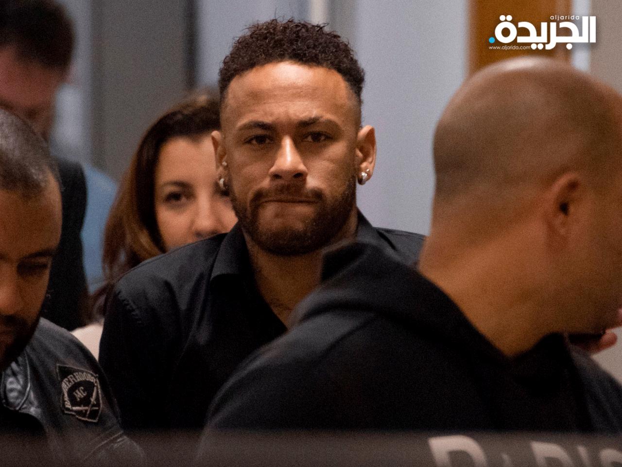  لاعب كرة القدم البرازيلي نيمار