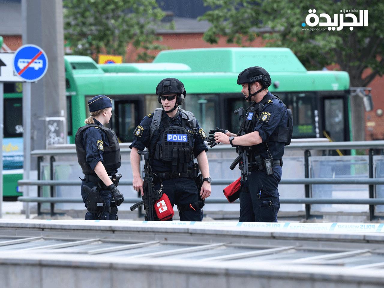  أفراد الشرطة في محطة مالمو المركزية بعد إطلاق النار