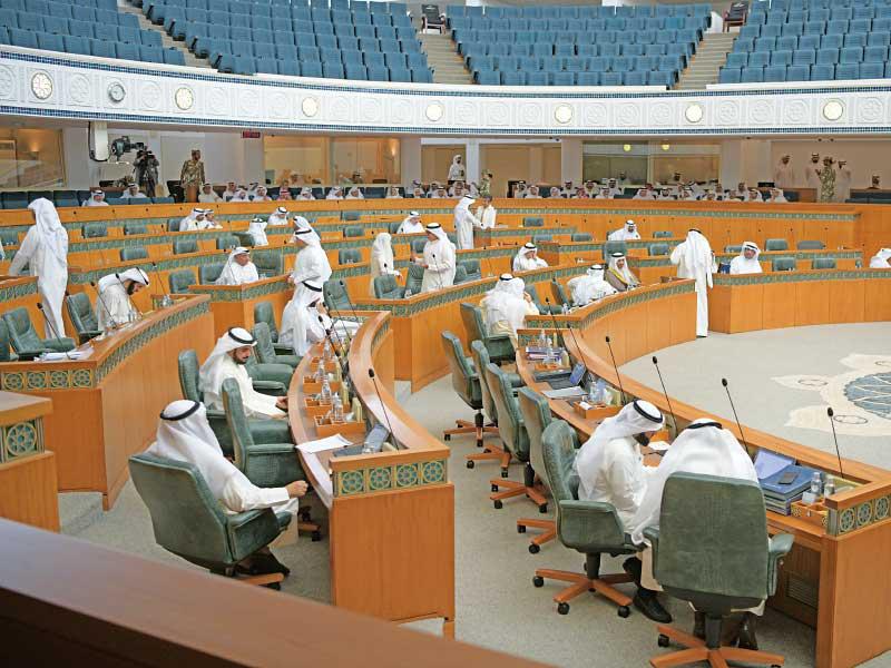 جلسة سابقة للمجلس