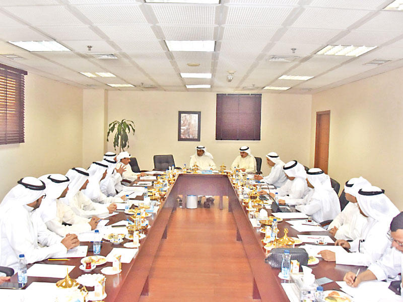 الشعلة مترئساً اجتماع لجنة التنسيق لعقود النظافة الجديدة