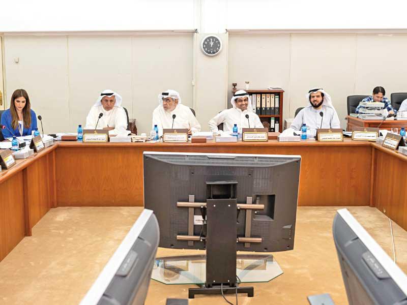 اجتماع سابق لـ «الميزانيات»