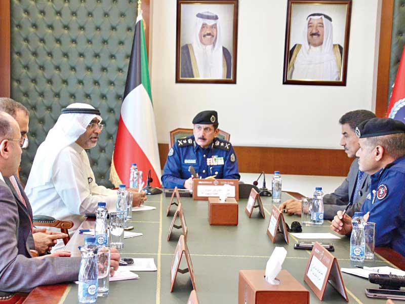 جانب من اجتماع «الإطفاء» و«النفط»