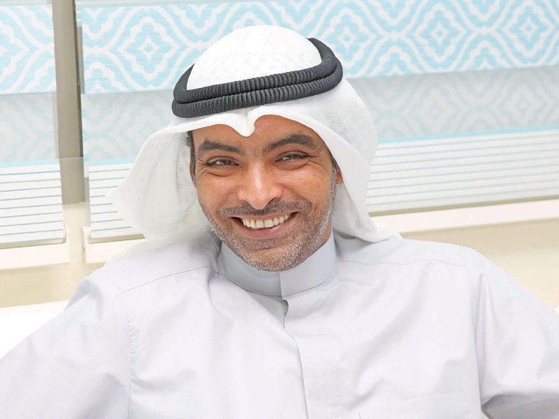 عضو مجلس الإدارة، رئيس جهاز الكرة في نادي التضامن فهد دابس