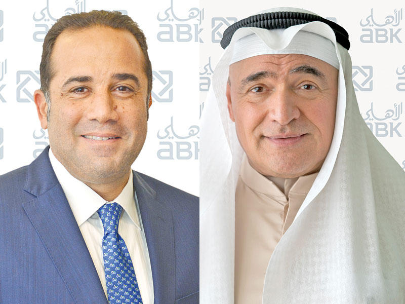 علي معرفي رئيس مجلس إدارة البنك الأهلي الكويتي – مصر , خالد السلاوي الرئيس التنفيذي والعضو المنتدب لـلبنك الأهلي الكويتي – مصر