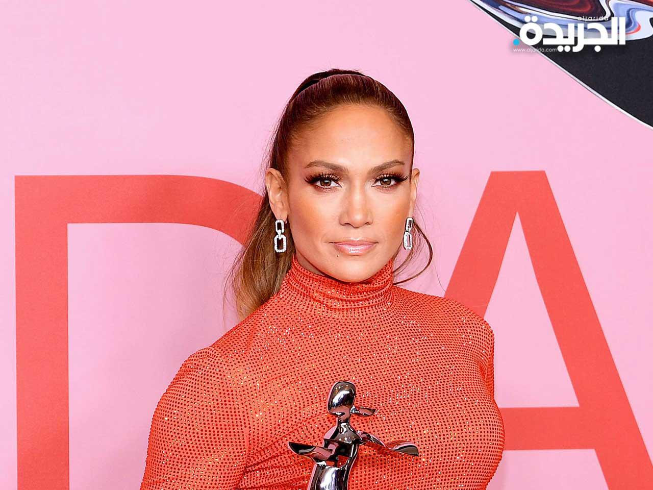 المغنية جينيفر لوبيز