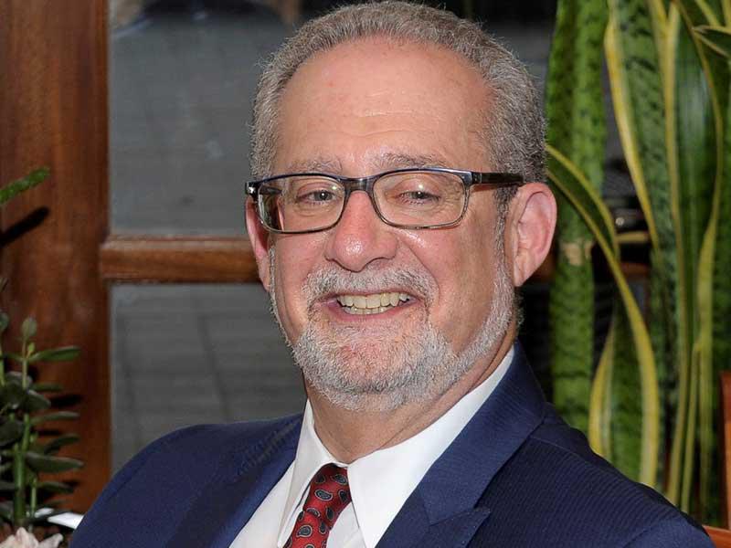  سفير الولايات المتحدة الأميركية في الكويت، لورانس سيلفرمان