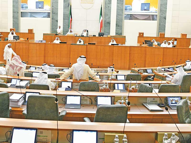 المجلس خلال مناقشة استجواب هايف للحجرف أمس (تصوير عبدالله الخلف)