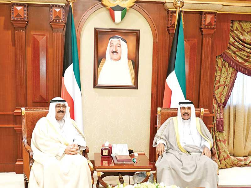 ولي العهد مستقبلاً مشعل الأحمد أمس