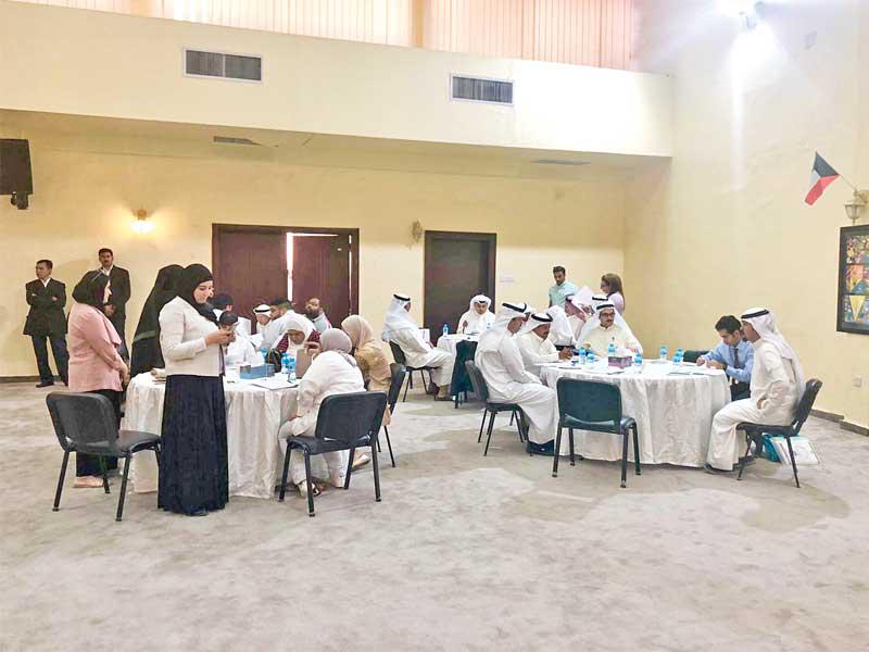 جانب من زيارة البنوك لإدارة التأهيل المهني للمعاقين