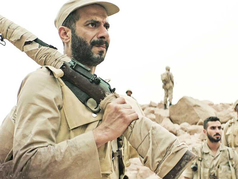 الفنان محمد فراج خلال مشهد في فيلم الممر 