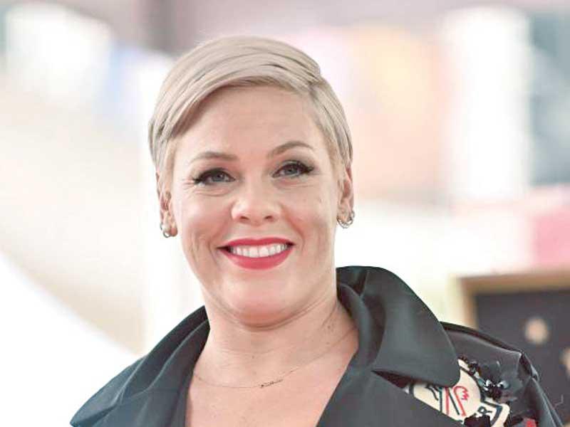 النجمة العالمية بينك