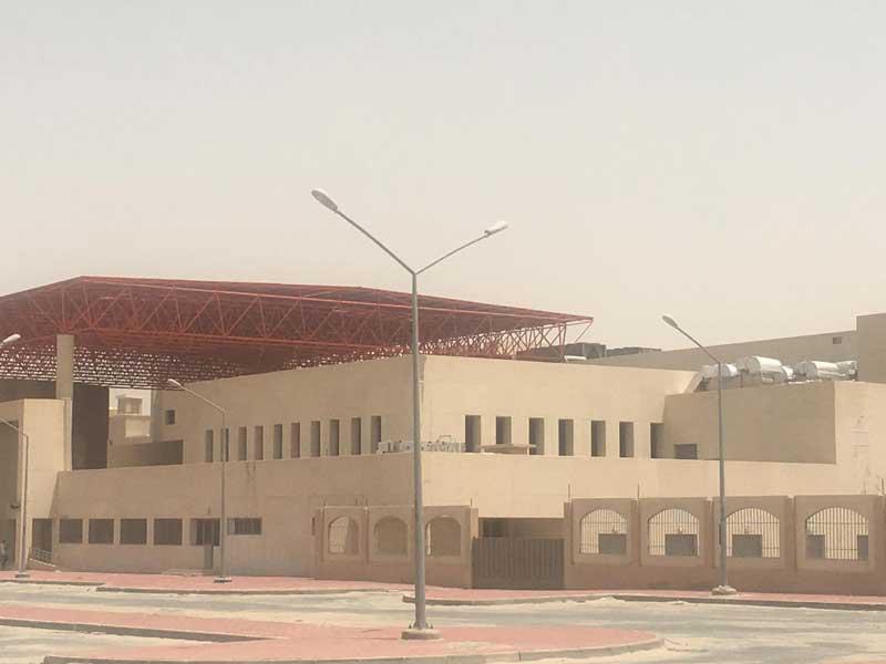 إحدى المدارس المسلمة لوزارة التربية بمدينة صباح الأحمد