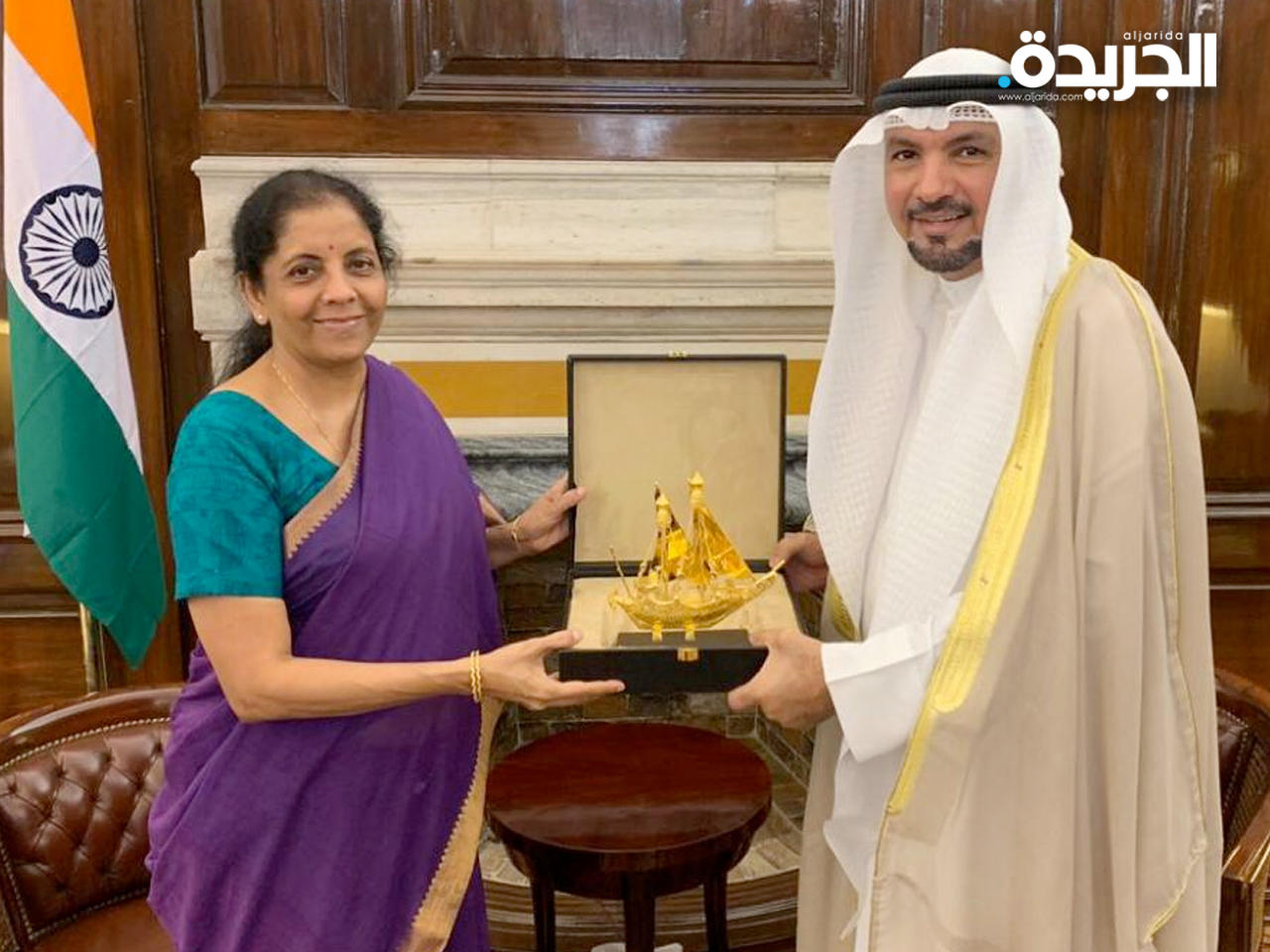 سفير الكويت لدى الهند جاسم الناجم مع وزيرة المالية الهندية نيرمالا سيثارامان