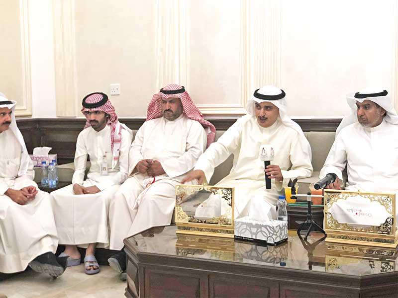 الشعلة والمنفوحي خلال الزيارة