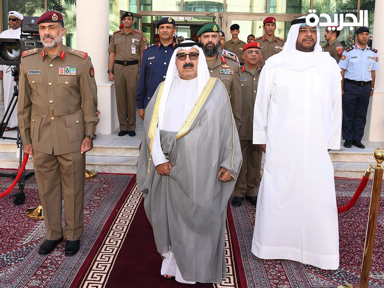  وزير الدفاع يحضر حفل تخريج دورة القيادة والأركان