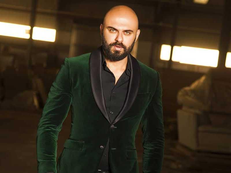 أحمد صلاح حسني 