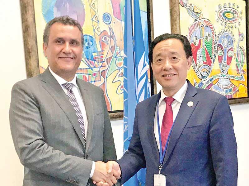 يوسف جحيل و المدير العام لمنظمة الأغذية والزراعة للأمم المتحدة (فاو) تشو دونغيو من جمهورية الصين الشعبية